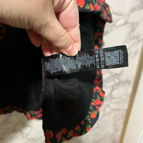 ASOS DESIGN corsage puff ball mini dress in black ditsy - Picture 5 of 11